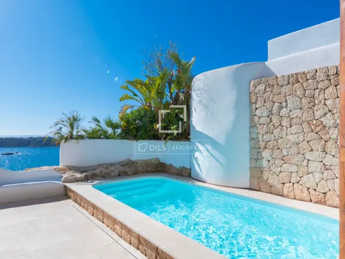 5 Bedrooms House / Villa in CL CAP NEGRET-VISTA ALEGRE SOLAR 22-1