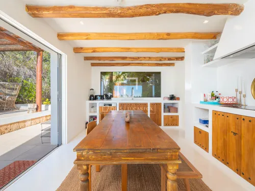 5 Bedrooms House / Villa in CL CAP NEGRET-VISTA ALEGRE SOLAR 22-1