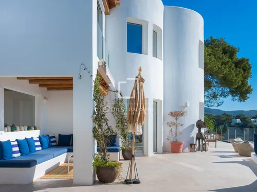 5 Bedrooms House / Villa in CL CAP NEGRET-VISTA ALEGRE SOLAR 22-1