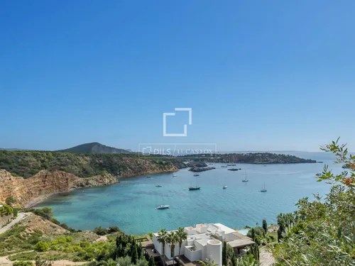 5 Bedrooms House / Villa in CL CAP NEGRET-VISTA ALEGRE SOLAR 22-1