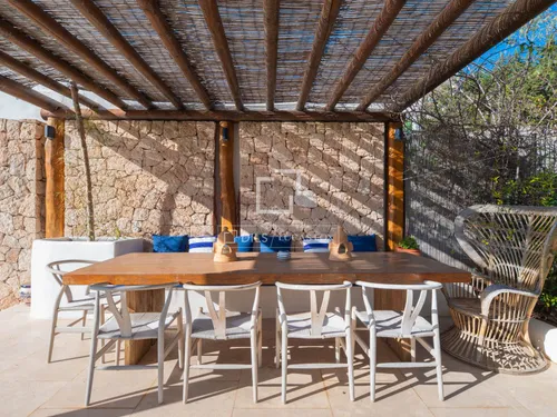 5 Bedrooms House / Villa in CL CAP NEGRET-VISTA ALEGRE SOLAR 22-1