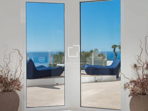 5 Bedrooms House / Villa in CL CAP NEGRET-VISTA ALEGRE SOLAR 22-1