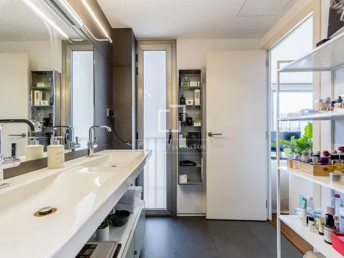 2 Bedrooms Apartment in Guillem Tell