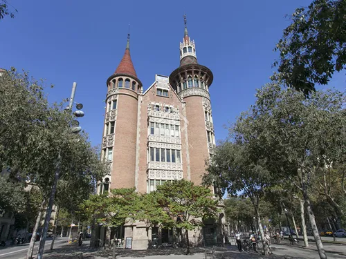 3 Bedrooms Apartment in Roger de Llúria