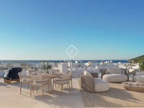 3 Bedrooms Apartment in Carrer Margarita Ankermann