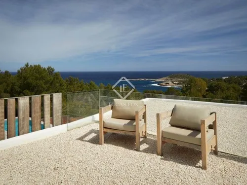 8 Bedrooms House / Villa in Carrer Camí de sa Torre