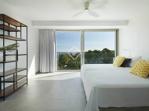 8 Bedrooms House / Villa in Carrer Camí de sa Torre