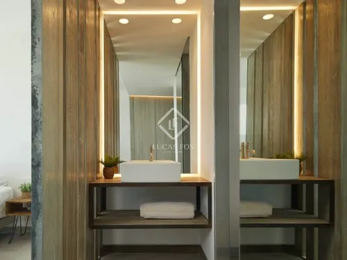 8 Bedrooms House / Villa in Carrer Camí de sa Torre