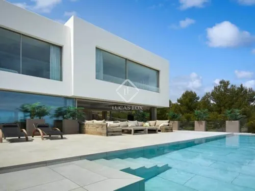 8 Bedrooms House / Villa in Carrer Camí de sa Torre