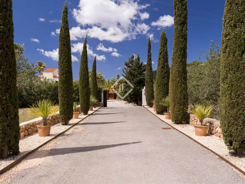 4 Bedrooms House / Villa in San Jordi