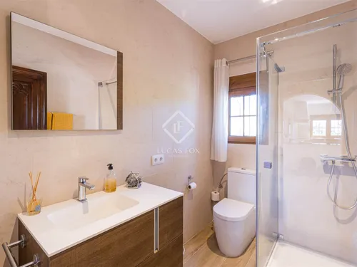 4 Bedrooms House / Villa in San Jordi