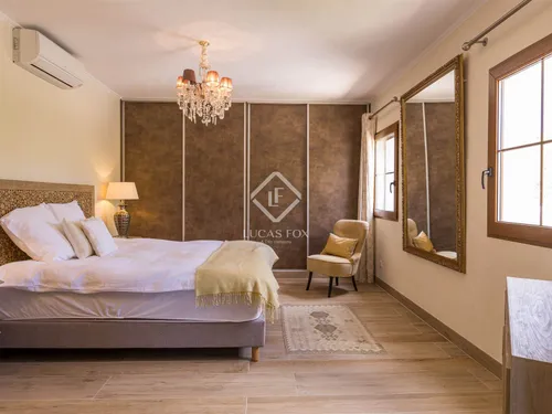 4 Bedrooms House / Villa in San Jordi