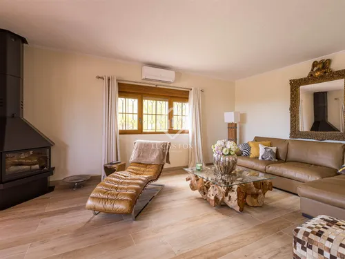 4 Bedrooms House / Villa in San Jordi