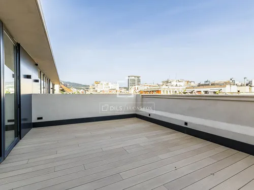 2 Bedrooms Apartment in Rambla Catalunya