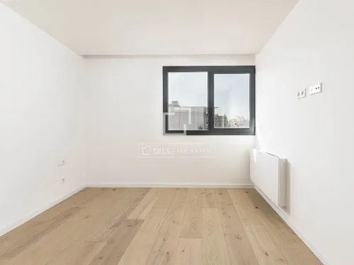 2 Bedrooms Apartment in Rambla Catalunya