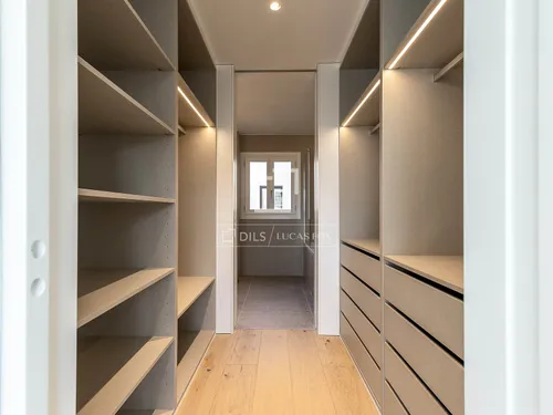 2 Bedrooms Apartment in Rambla Catalunya