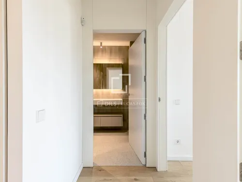 2 Bedrooms Apartment in Rambla Catalunya