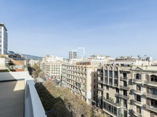 2 Bedrooms Apartment in Rambla Catalunya