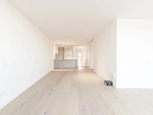 2 Bedrooms Apartment in Rambla Catalunya