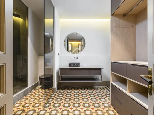 3 Bedrooms Apartment in Consell de Cent