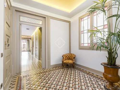 3 Bedrooms Apartment in Consell de Cent