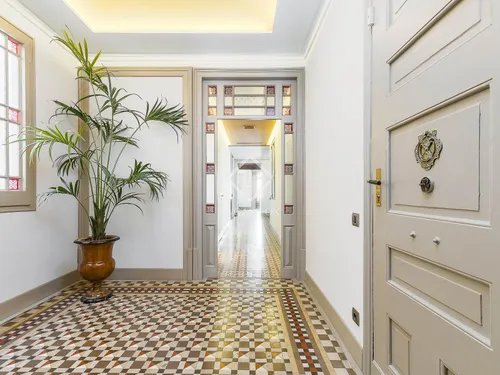 3 Bedrooms Apartment in Consell de Cent