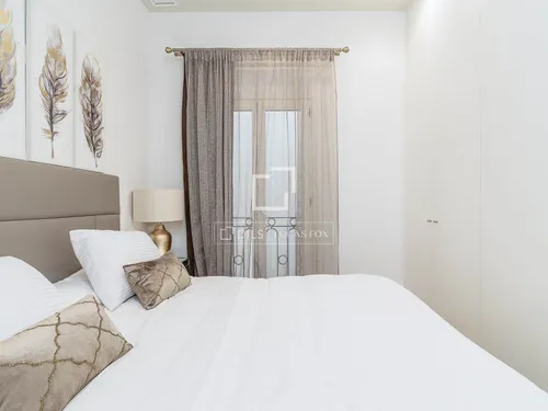 4 Bedrooms Apartment in Via Laietana