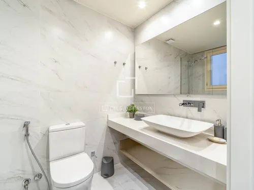 4 Bedrooms Apartment in Via Laietana