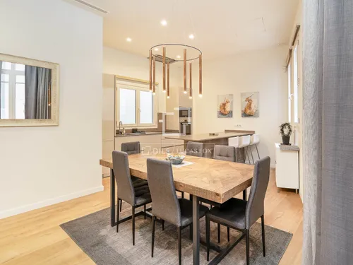 4 Bedrooms Apartment in Via Laietana