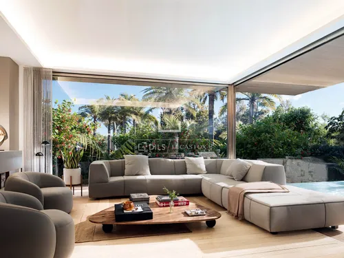 3 Bedrooms House / Villa in Calle Somontano