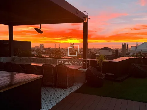 6 Bedrooms Apartment in Via Augusta