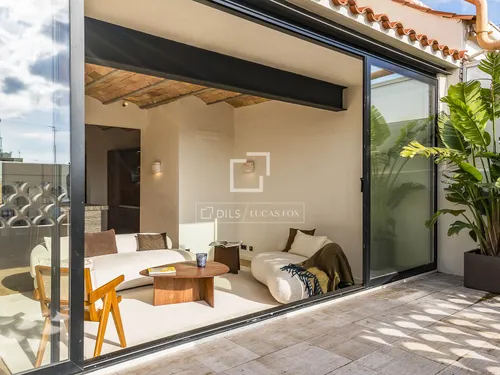 4 Bedrooms Apartment in Passeig de Sant Joan