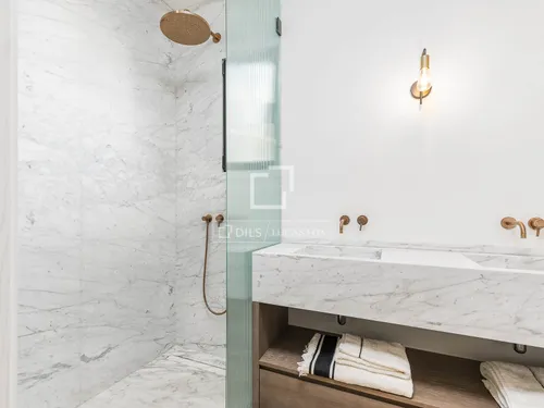 4 Bedrooms Apartment in Passeig de Sant Joan