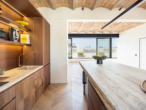 4 Bedrooms Apartment in Passeig de Sant Joan