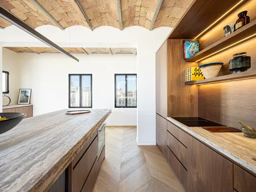 4 Bedrooms Apartment in Passeig de Sant Joan