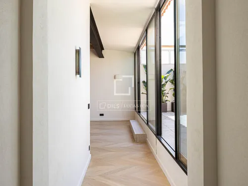 4 Bedrooms Apartment in Passeig de Sant Joan