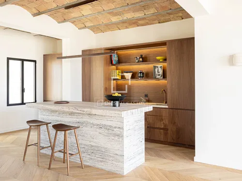 4 Bedrooms Apartment in Passeig de Sant Joan