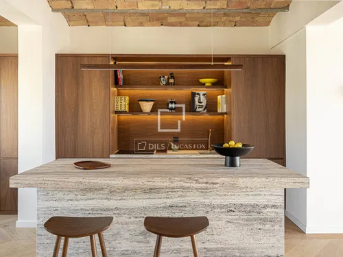 4 Bedrooms Apartment in Passeig de Sant Joan