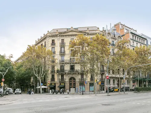 4 Bedrooms Apartment in Gran Via de les Corts Catalanes