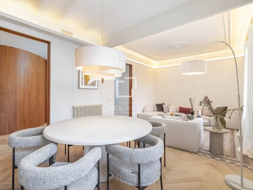 4 Bedrooms Apartment in Gran Via de les Corts Catalanes