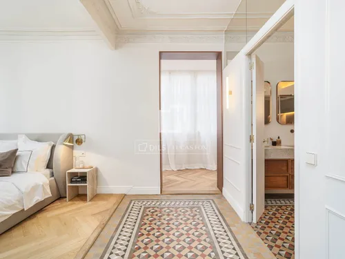 4 Bedrooms Apartment in Gran Via de les Corts Catalanes