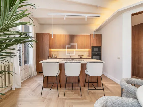 Excellent 4 Bedroom apartment for sale in Eixample Right, Barcelona