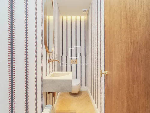 4 Bedrooms Apartment in Gran Via de les Corts Catalanes