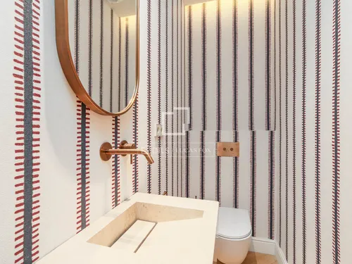 4 Bedrooms Apartment in Gran Via de les Corts Catalanes