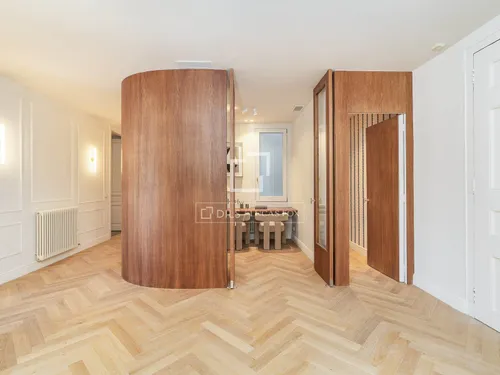 4 Bedrooms Apartment in Gran Via de les Corts Catalanes