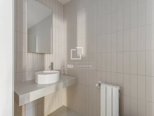 2 Bedrooms Apartment in Rambla Catalunya