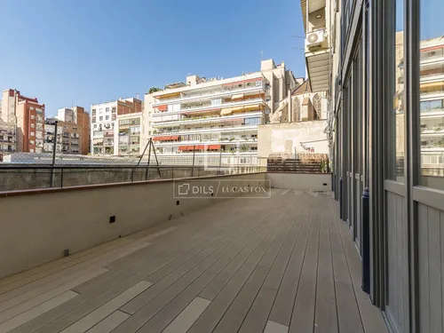 2 Bedrooms Apartment in Rambla Catalunya