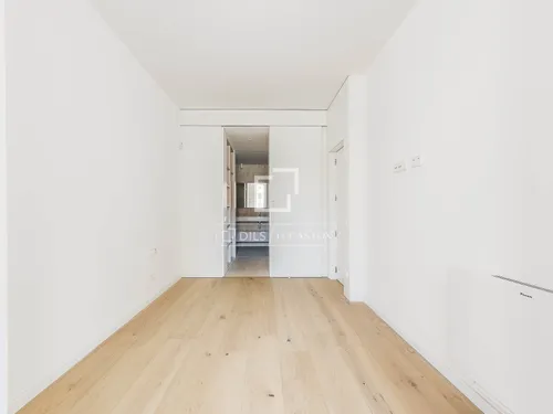 2 Bedrooms Apartment in Rambla Catalunya