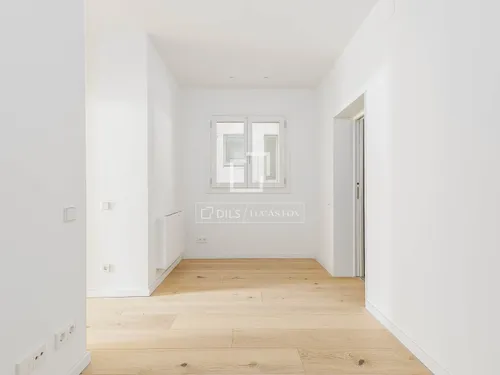 2 Bedrooms Apartment in Rambla Catalunya