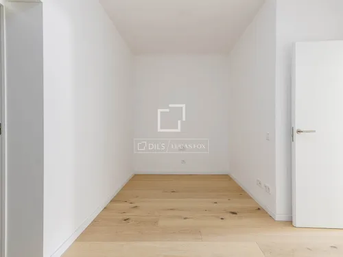 2 Bedrooms Apartment in Rambla Catalunya